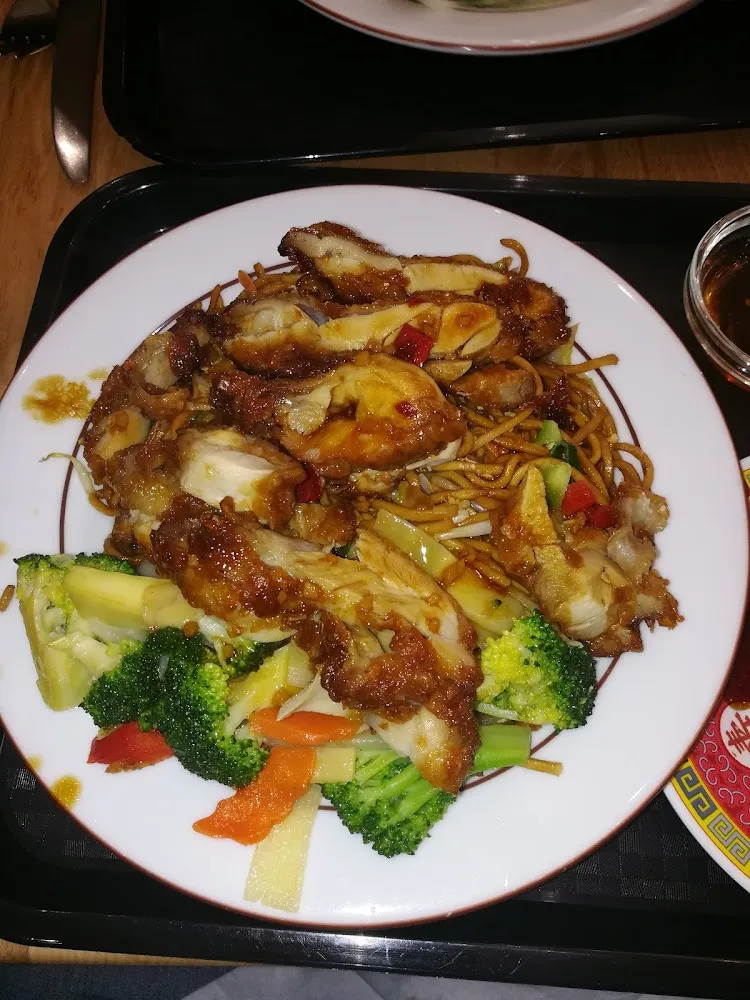 Poulet Croustillant Et Nouilles